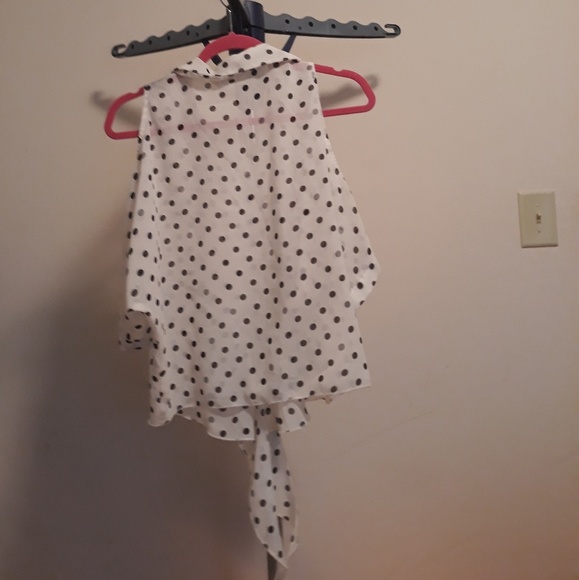 Top - Picture 2 of 2